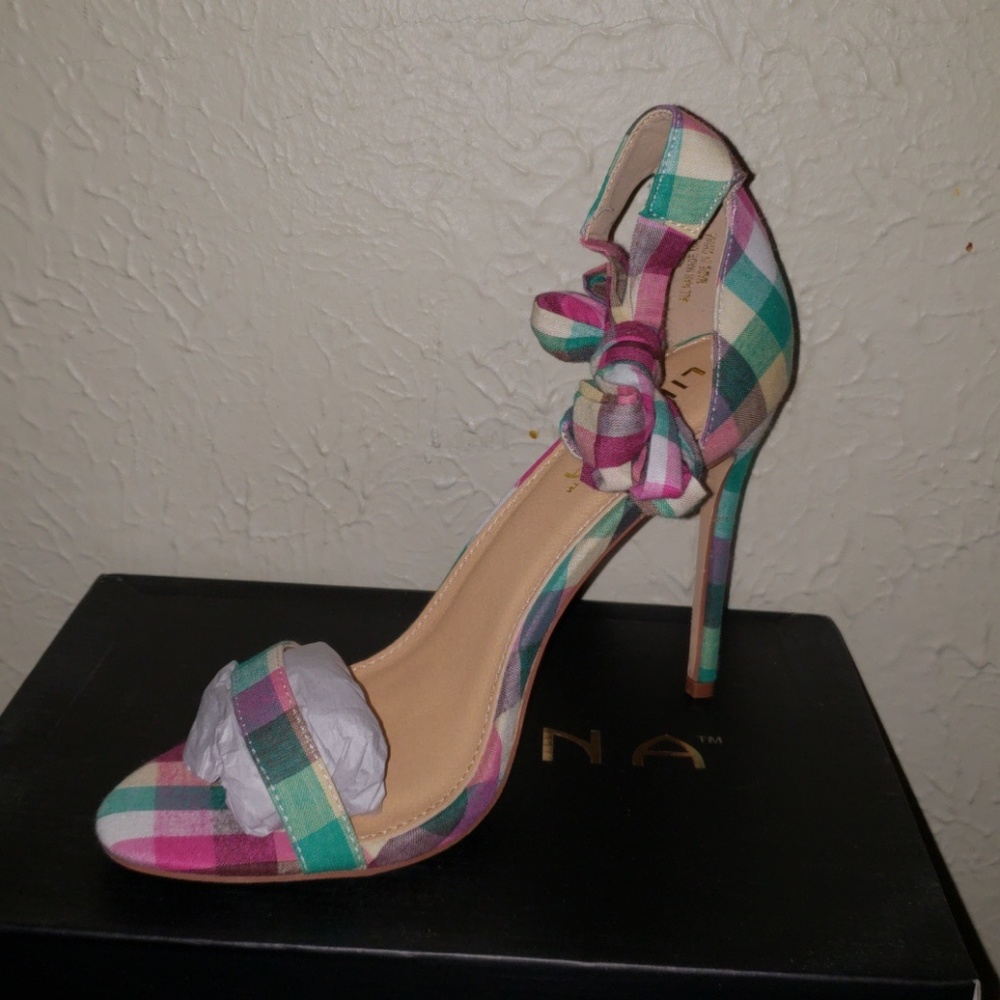 4" multi-colored heel